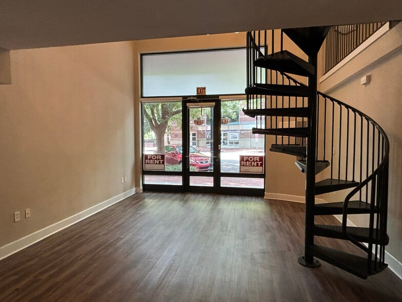 More Photos Of 1520 Main St, Columbia Storefront Retail Residential For Lease
