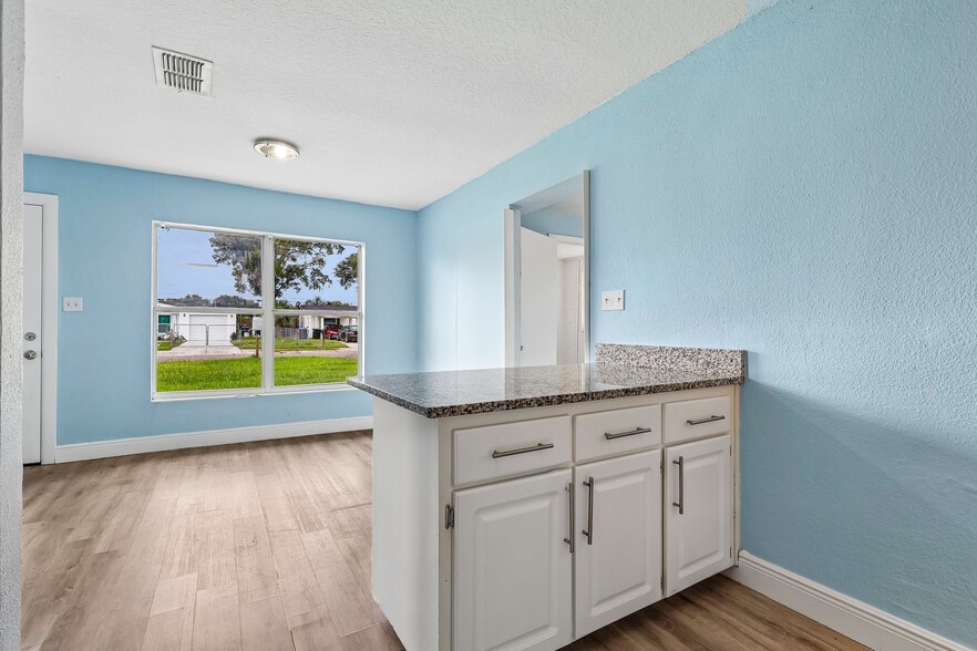 More Photos Of 4821 Shoshone St, Orlando Multifamily For Sale