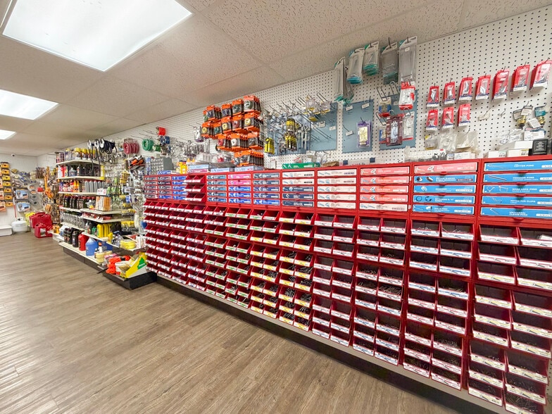 More Photos Of 1866 W Trask Lake Rd, Barton City Service Station For Sale
