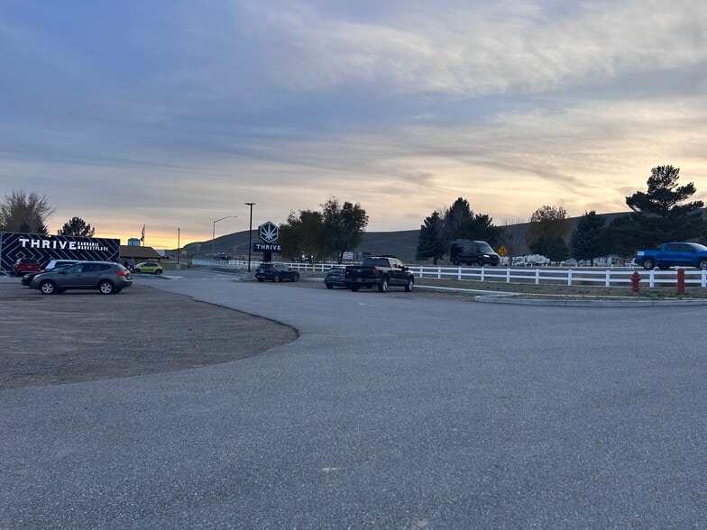 Primary Photo Of 1868 Royal Dr, Jackpot Land For Sale