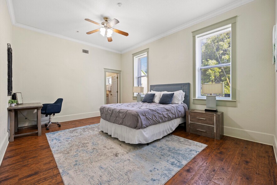 More Photos Of 92 Washington St, Saint Augustine Specialty For Sale