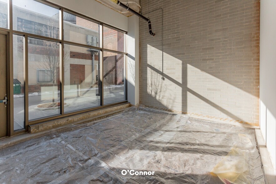 More Photos Of Erskine & Eliot St, Detroit Parking Garage For Lease