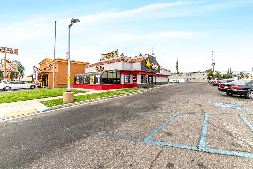 More Photos Of 21201 Sherman Way, Canoga Park Fast Food For Sale