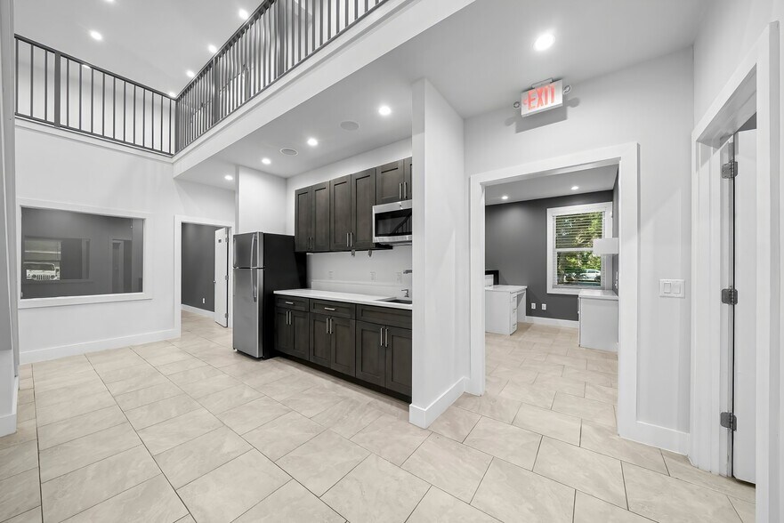 More Photos Of , Panama City Office For Sale