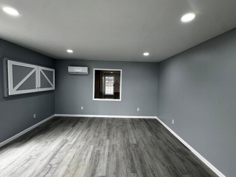 More Photos Of 141 Parham Blvd, Tullahoma Self Storage For Lease