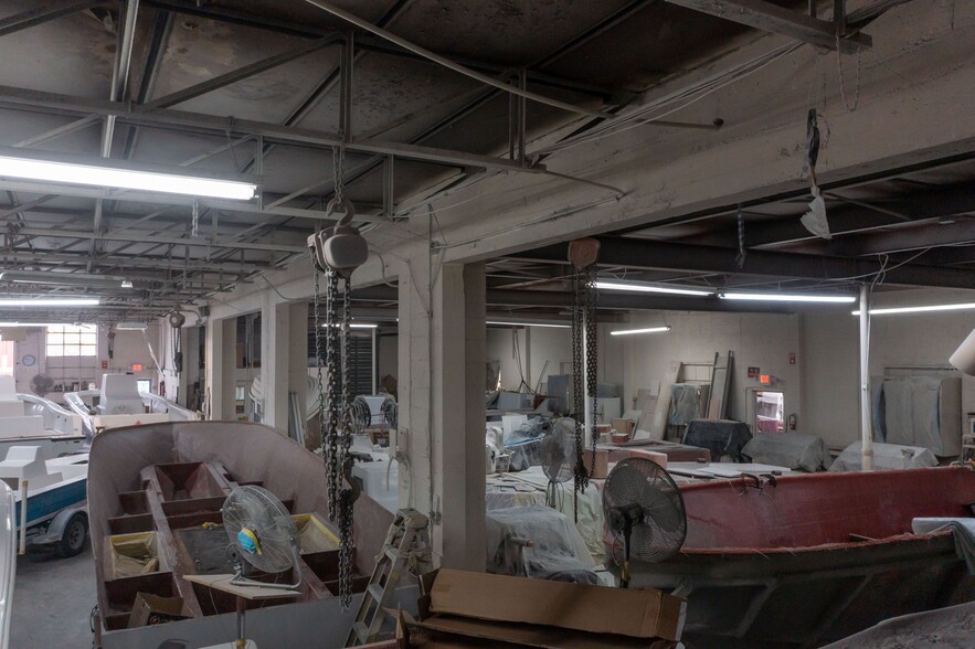 More Photos Of 1040 E 26th St, Hialeah Warehouse For Sale