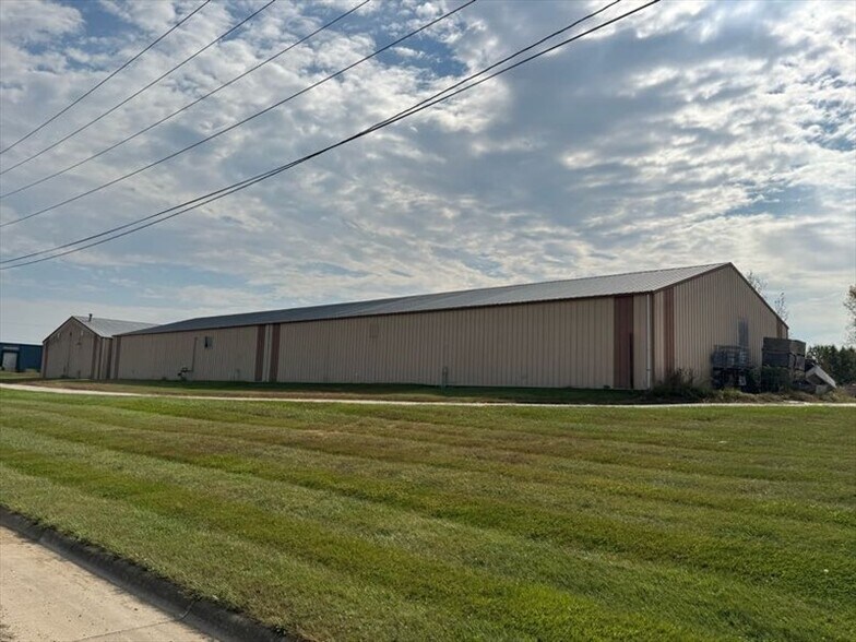 More Photos Of 212 Blees Industrial Dr, Macon Industrial For Sale