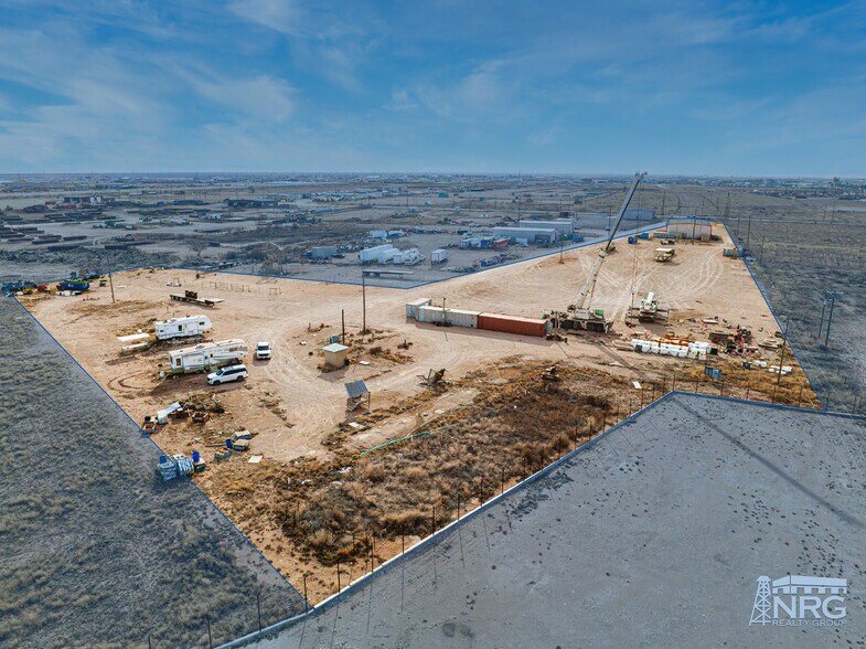 More Photos Of 2001 Crane Ave, Odessa Warehouse For Lease