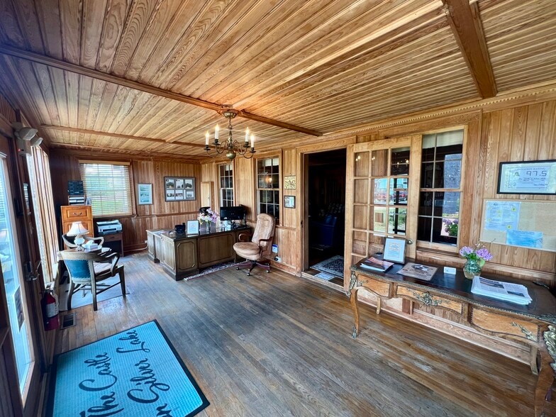 More Photos Of 155 Silver Lake Dr, Ocracoke Hospitality For Sale