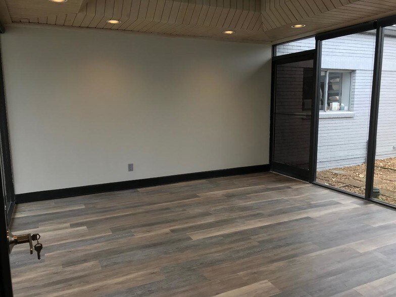 More Photos Of 2617 Grandview Ave, Nashville Office For Lease