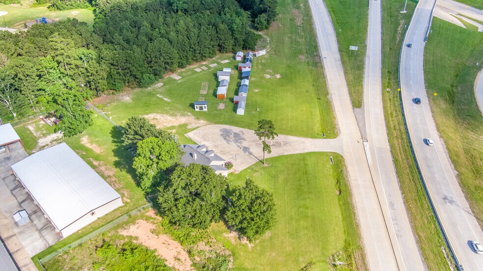 More Photos Of 140 State Highway 19, Huntsville Loft Creative Space For Sale