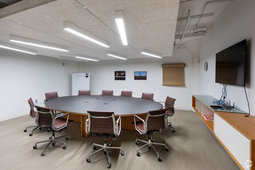 More Photos Of 31-00 47th Ave, Long Island City Industrial For Lease