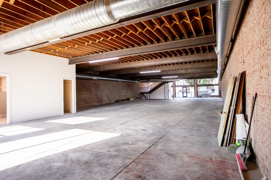 More Photos Of 126 N St Francis St, Wichita Storefront Retail Residential For Lease