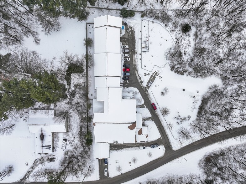 More Photos Of 751 E Tamarack Trl, Bloomington Healthcare For Sale