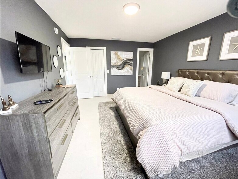 More Photos Of 2638 Lake Dr, Riviera Beach Apartments For Sale