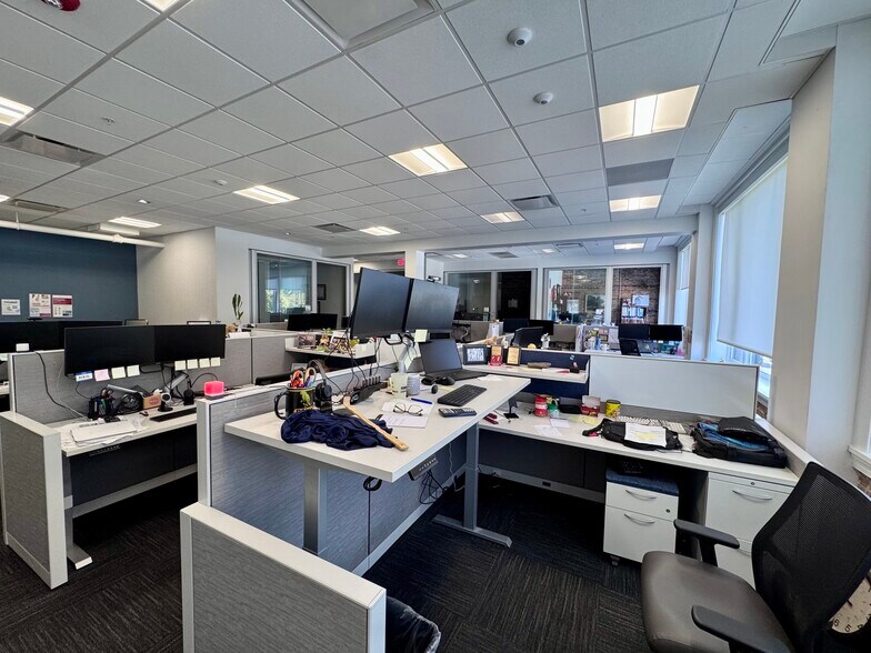 More Photos Of 109 S Kentucky Ave, Lakeland Office For Lease