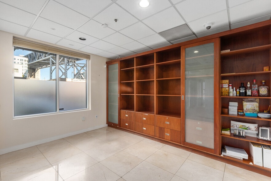 More Photos Of 400 Beale St, San Francisco Apartments For Sale