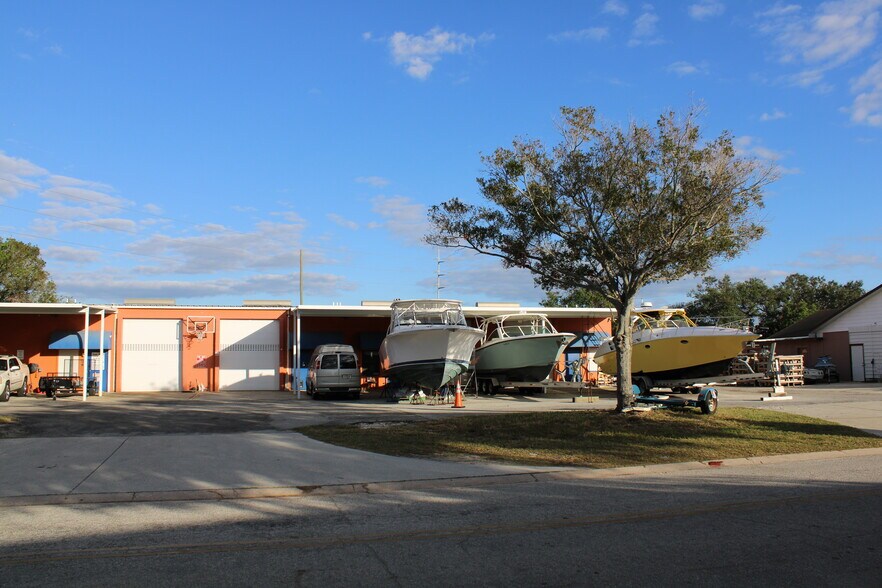 More Photos Of 5275 95th St N, Saint Petersburg Warehouse For Sale