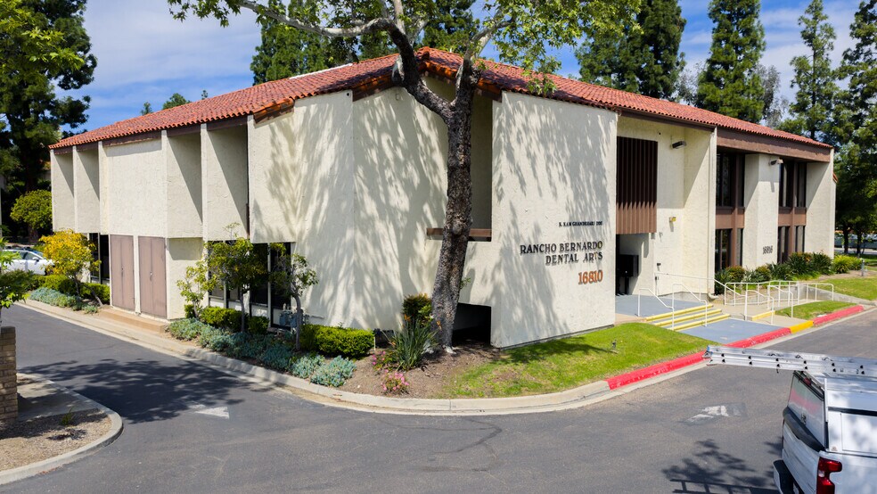 More Photos Of 16810-16816 Bernardo Center Dr, San Diego Medical For Lease
