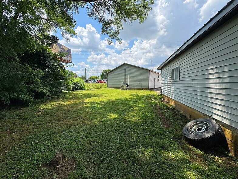 More Photos Of 1916 Jordan Ln NW, Huntsville Freestanding For Sale