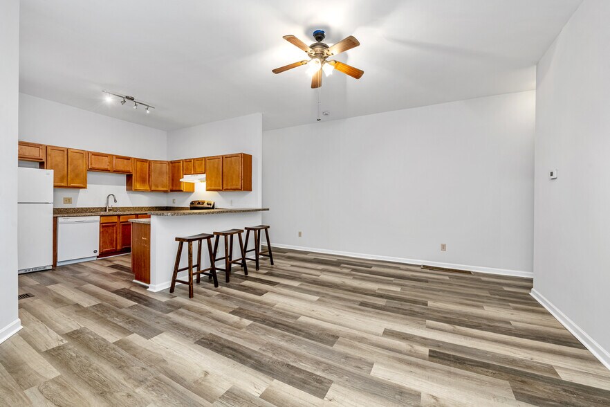 More Photos Of 3213 Vine St, Cincinnati Apartments For Sale