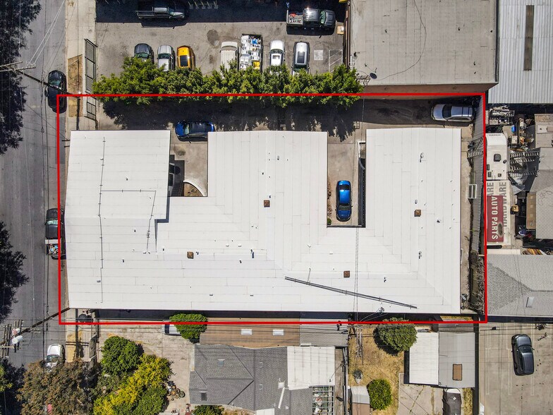 More Photos Of 3112 Estara Ave, Los Angeles Apartments For Sale
