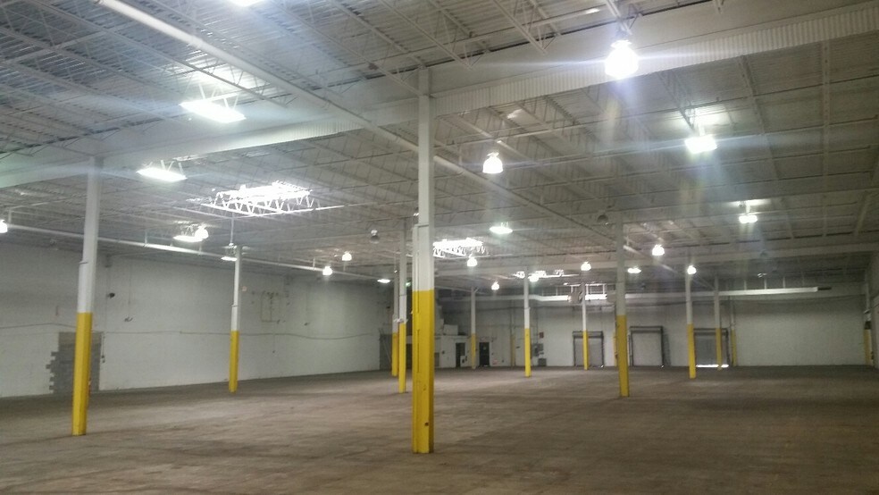 More Photos Of 1350 Welsh Rd, North Wales Warehouse For Lease