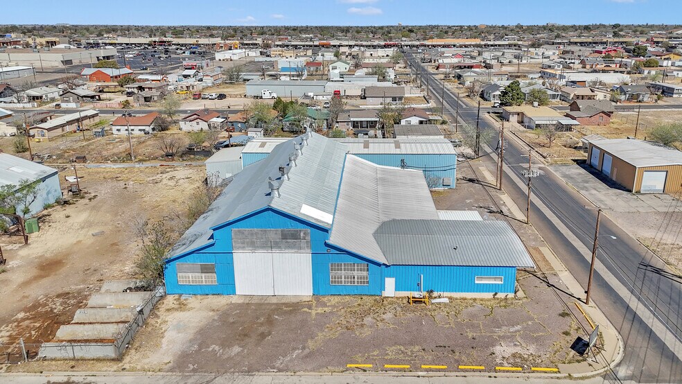 More Photos Of 501 Hillcrest Ave, Odessa Warehouse For Sale