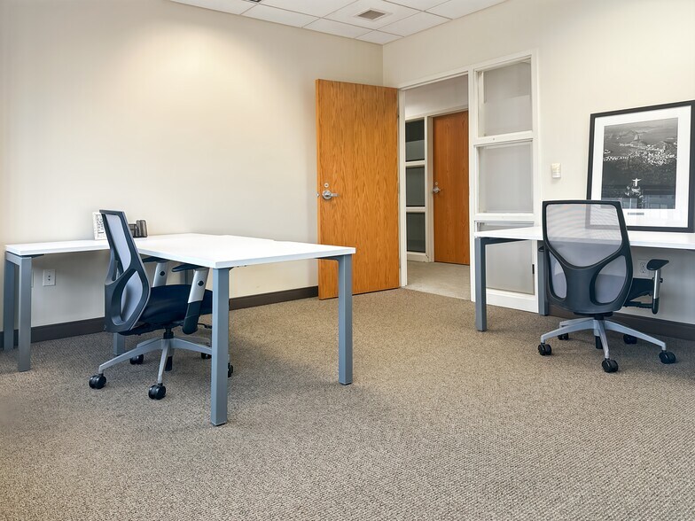 More Photos Of 250 Monroe Ave NW, Grand Rapids Coworking Space