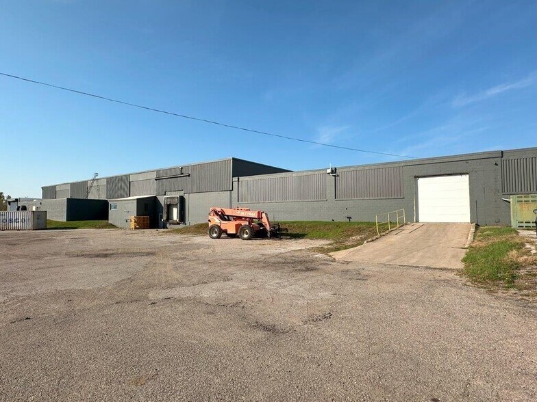 More Photos Of 3700 E Milham Ave, Portage Industrial For Sale