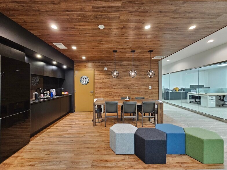 More Photos Of 1325 Satellite Blvd NW, Suwanee Office For Lease