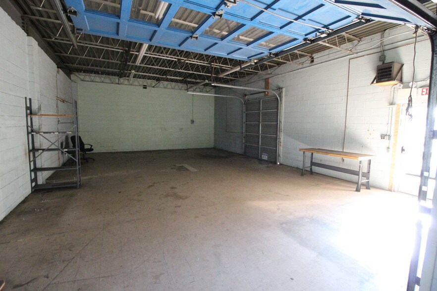 More Photos Of 7300 N Crescent Blvd, Pennsauken Unknown For Lease