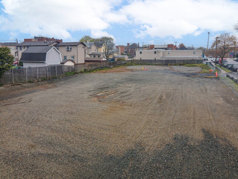 More Photos Of 571-577 New York Ave, Lyndhurst Land For Sale