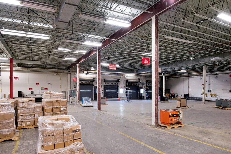 More Photos Of 2900 37th St, Rochester Warehouse For Lease