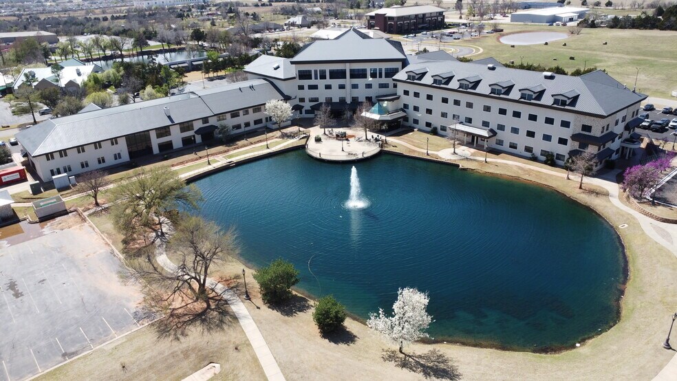 More Photos Of 701 Cedar Lake Blvd, Oklahoma City Office For Lease