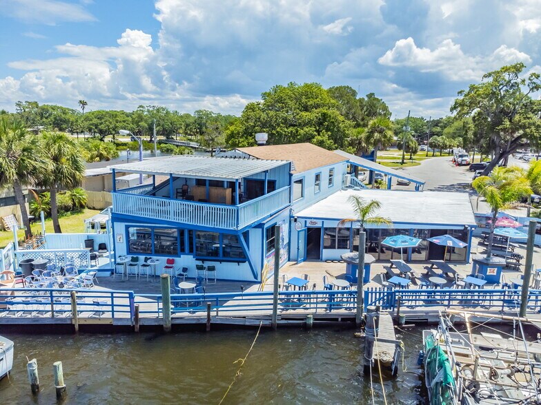 More Photos Of 5325 Treadway Dr, Port Richey Restaurant For Sale