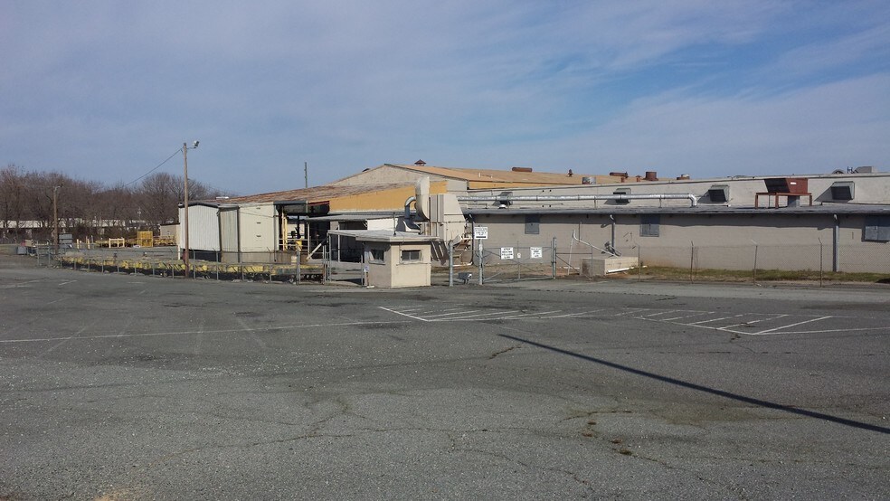More Photos Of 2300 Old Durham Rd, Roxboro Warehouse For Lease