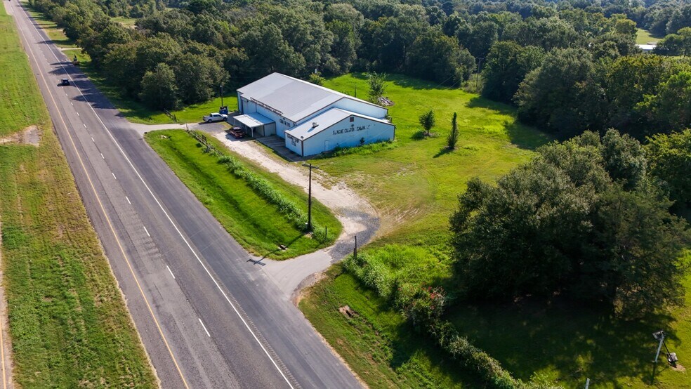 More Photos Of 10411 S US Highway 79, Palestine Warehouse For Sale