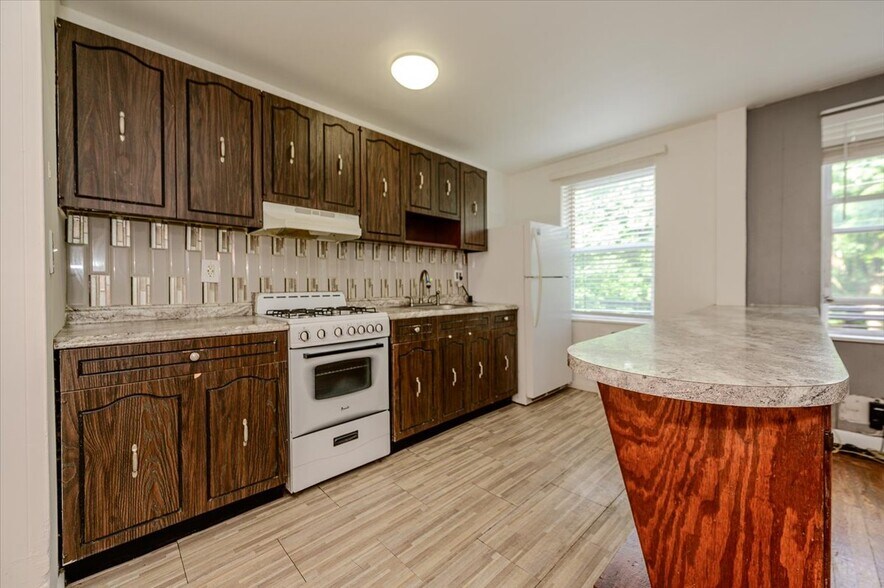 More Photos Of 3548 Bronx Blvd, Bronx Apartments For Sale