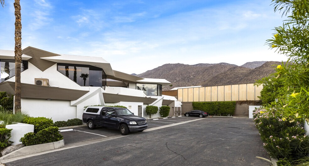 More Photos Of 201 N Indian Canyon Dr, Palm Springs Storefront Retail Office For Sale