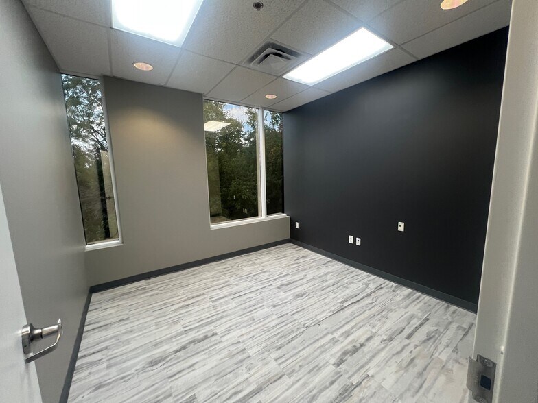 More Photos Of 4260 Glendale Milford Rd, Blue Ash Medical For Lease