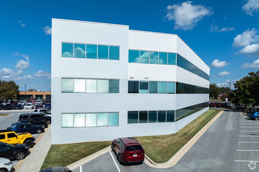 More Photos Of 412 Malcolm Dr, Westminster Medical For Lease