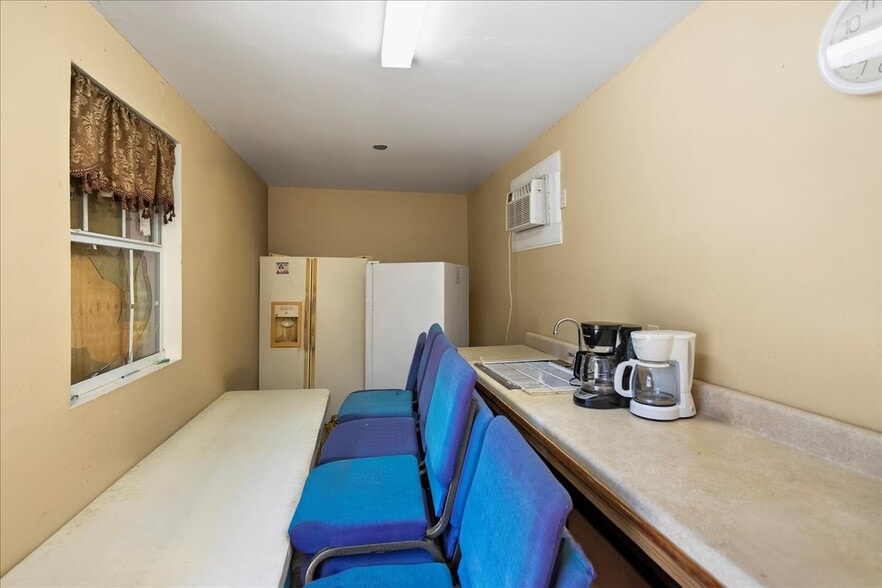 More Photos Of 1434 Oakhurst Ave, Jacksonville Religious Facility For Sale