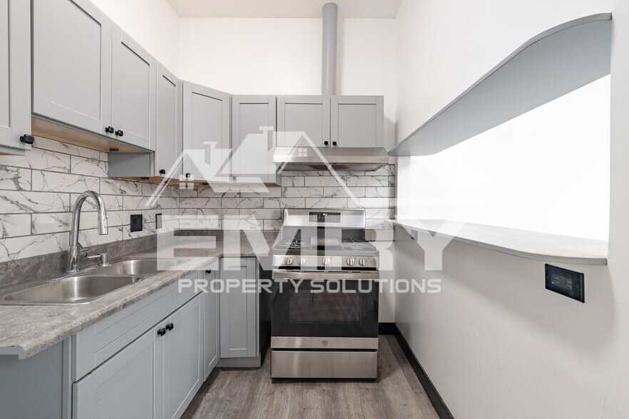More Photos Of 942 S Gerhart Ave, Commerce Coworking Space