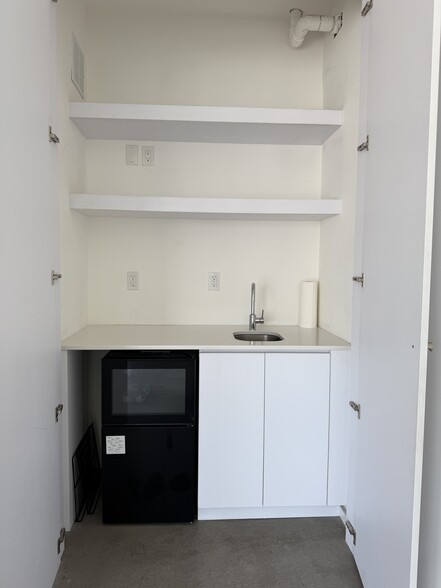 More Photos Of 2190 S Delaware St, Denver Office For Lease
