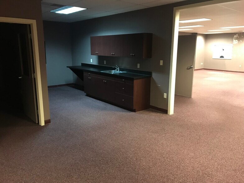 More Photos Of 330 N Reading Rd, Ephrata Unknown For Lease