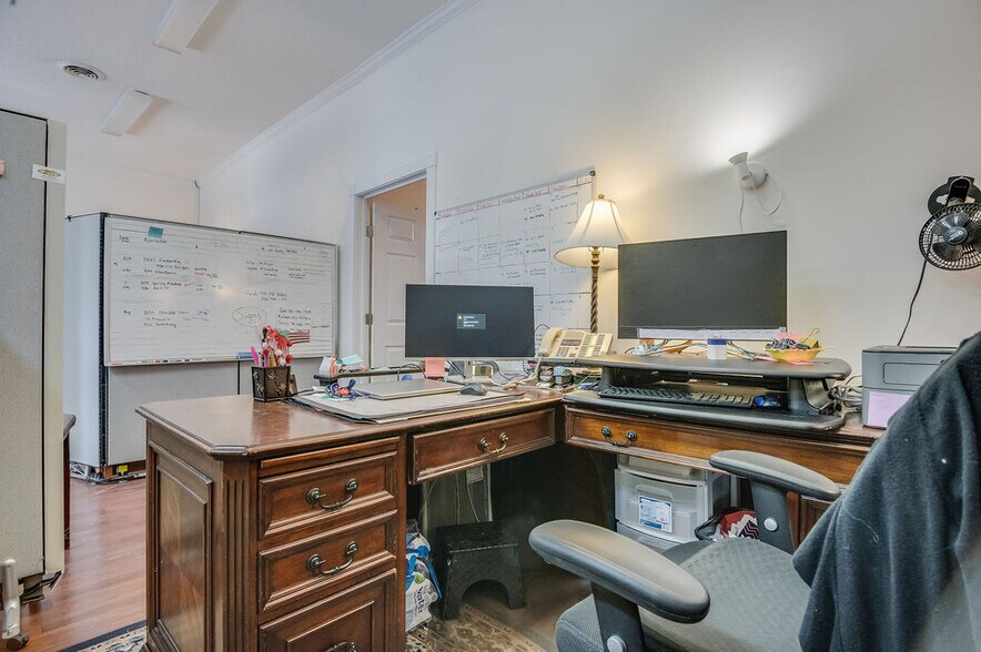 More Photos Of 1212-1216 Gum Branch Rd, Jacksonville General Retail For Sale