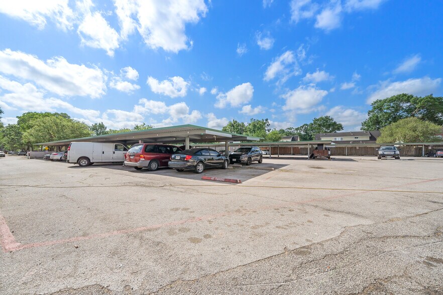 More Photos Of 2323 Burke, Pasadena Apartments For Sale