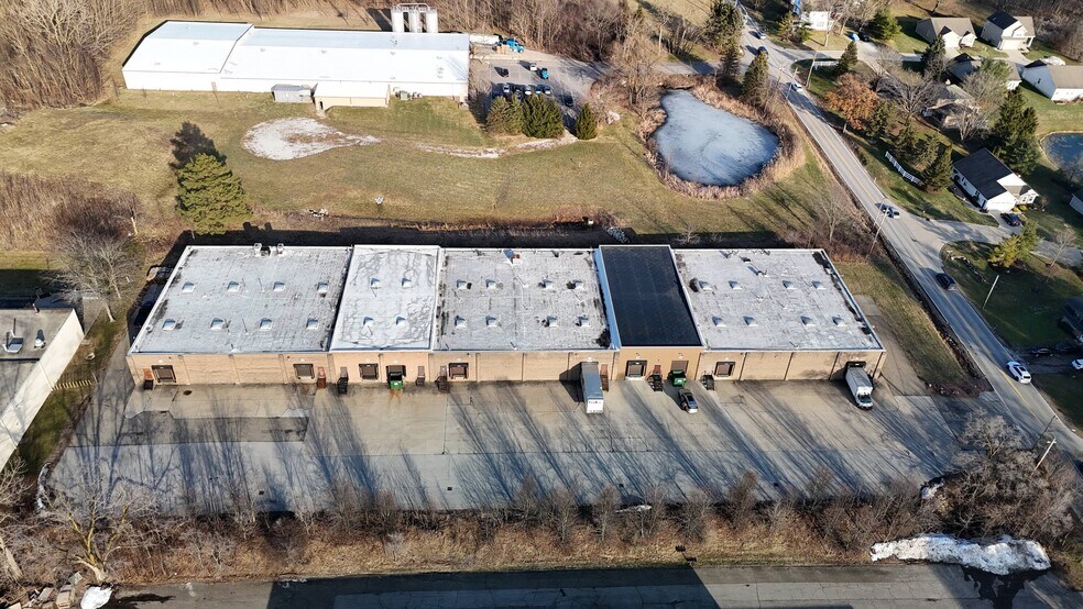 More Photos Of 1217-1227 Norton Rd, Hudson Warehouse For Lease