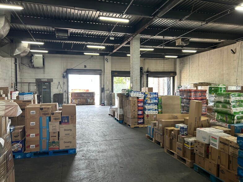 More Photos Of 54-35 46th St, Maspeth Warehouse For Lease